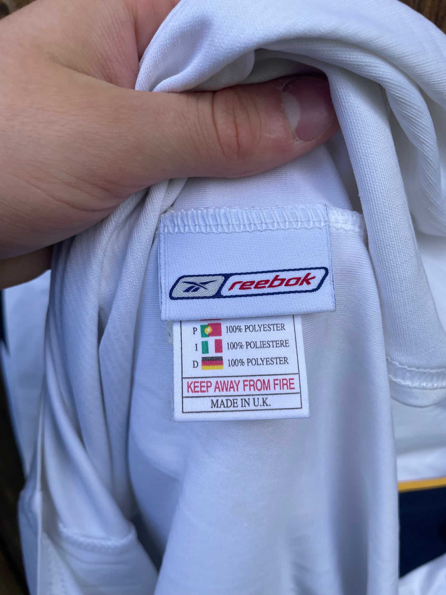 Liverpool away 2001/03 - Riise