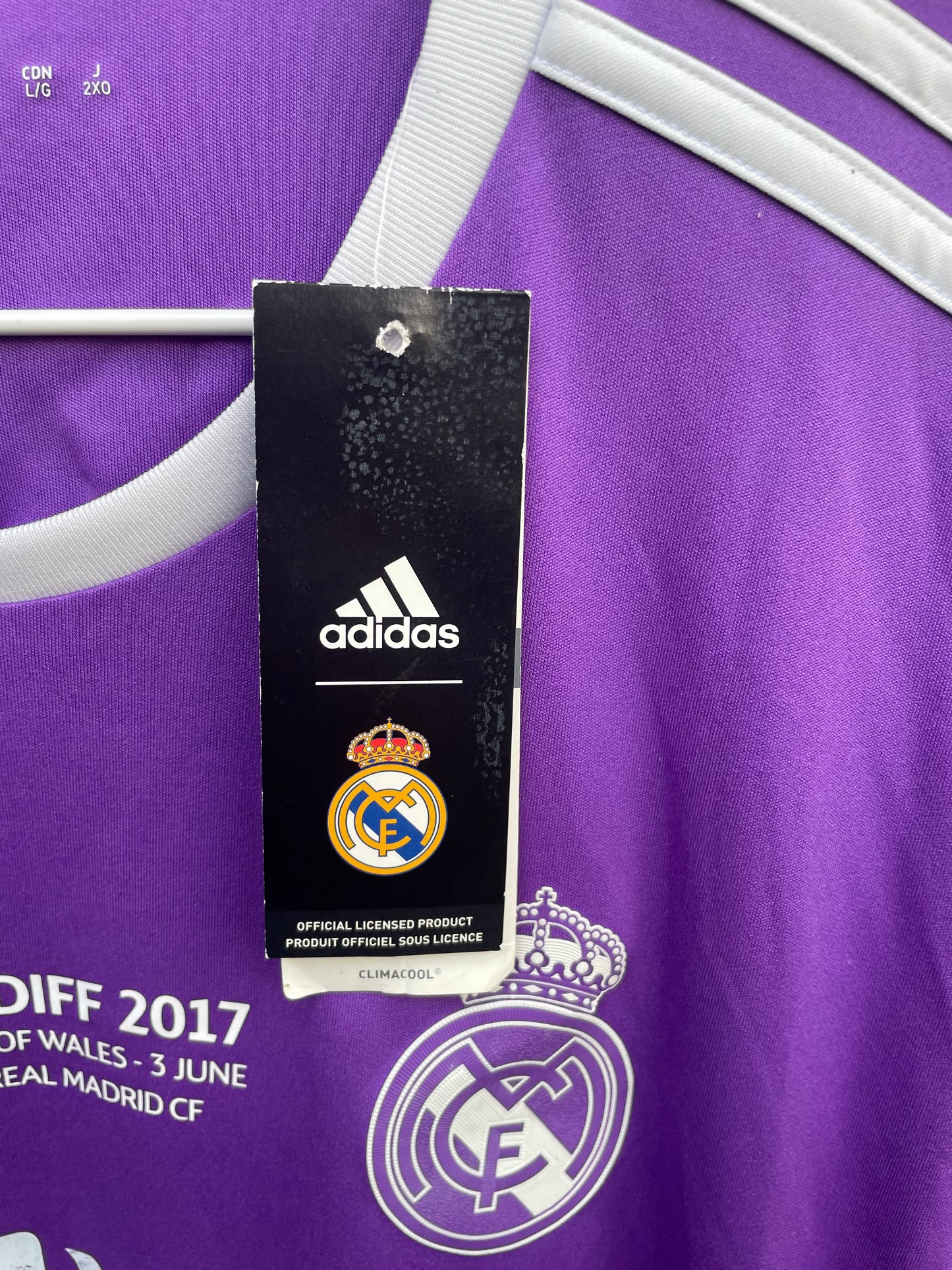 Real Madrid away 2016/17 - Asensio