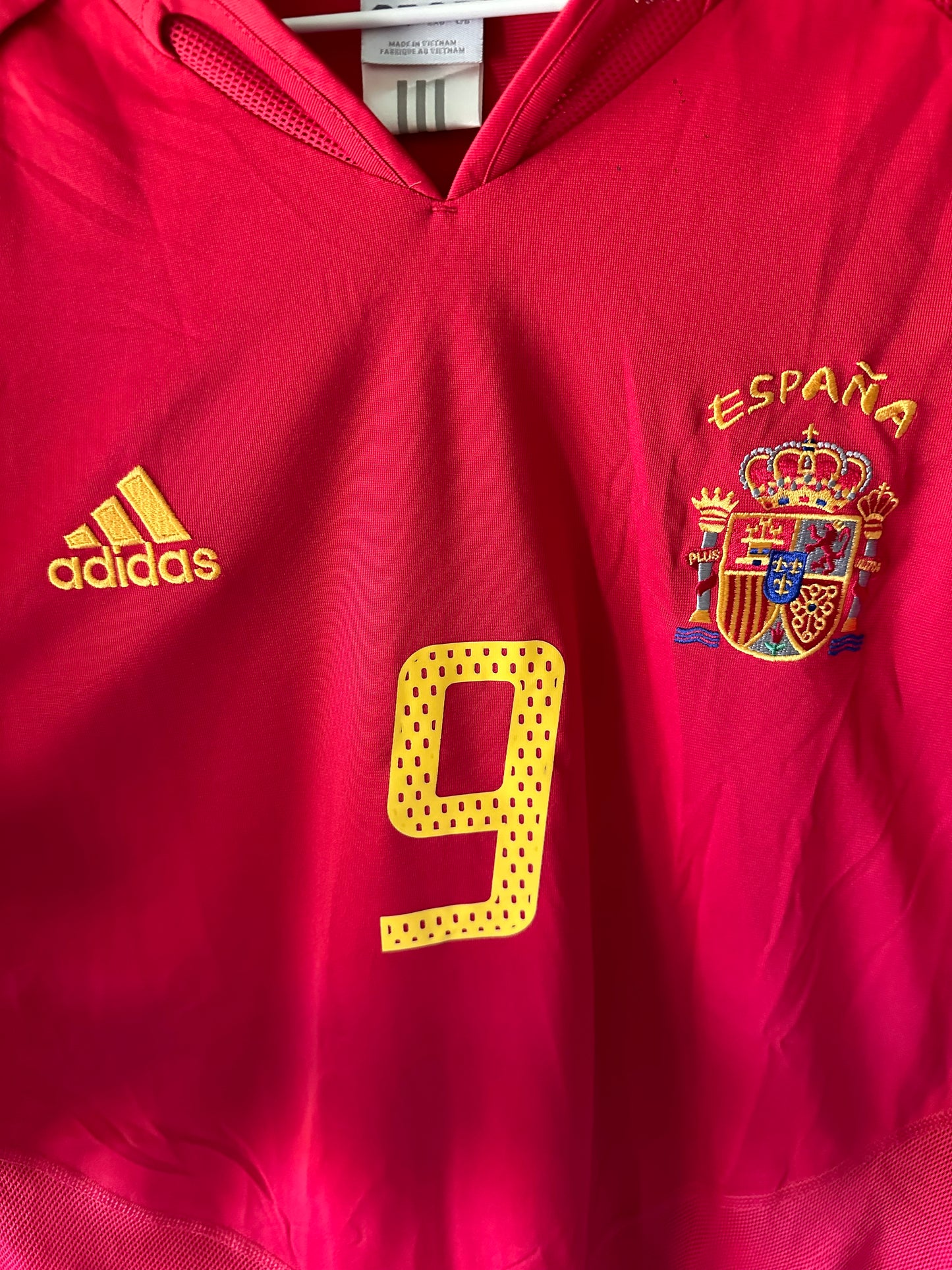 Spain home 2004/06 - Torres