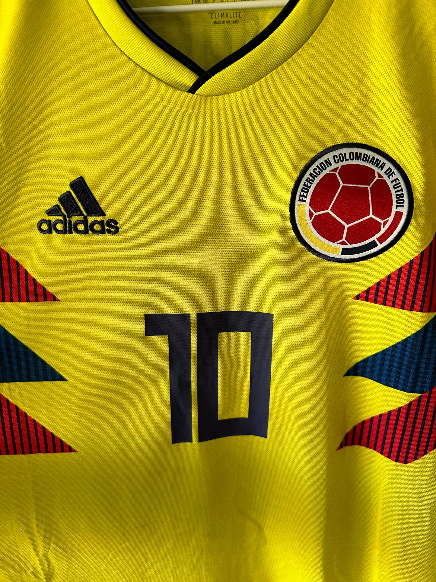 Colombia home 2018/19 - James