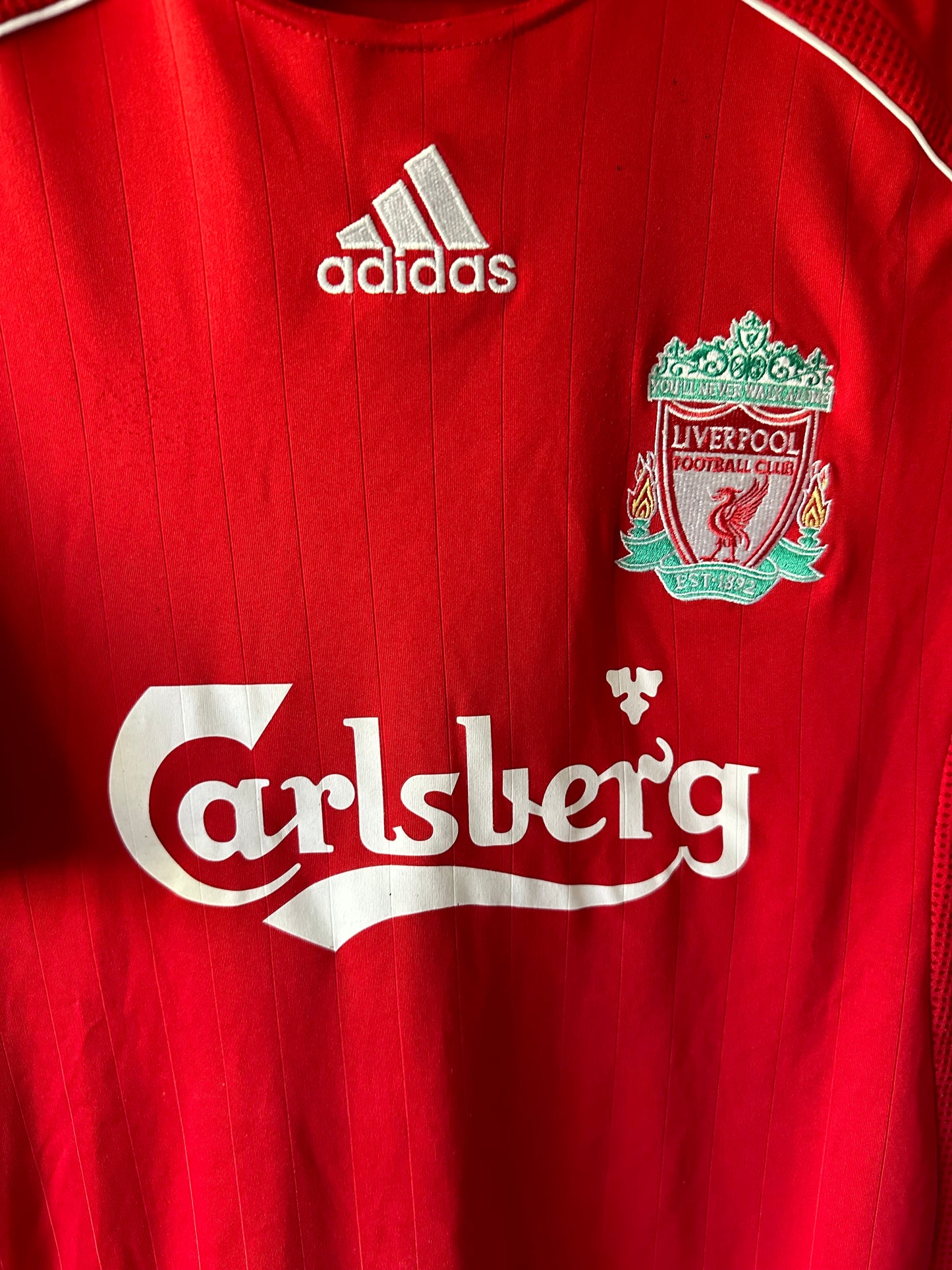 Liverpool home 2006/08 - gerrard