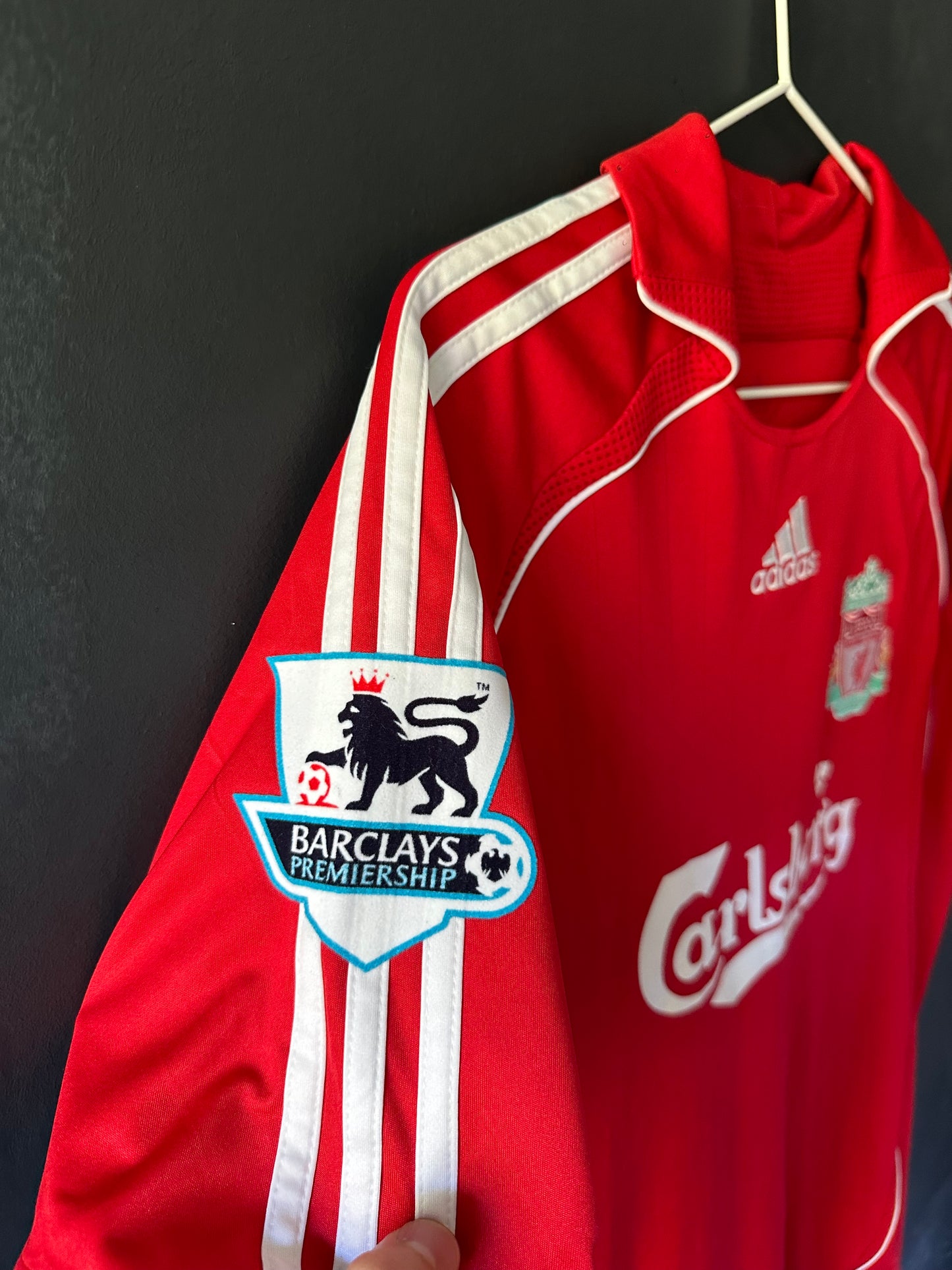 Liverpool home 2006/08 - gerrard