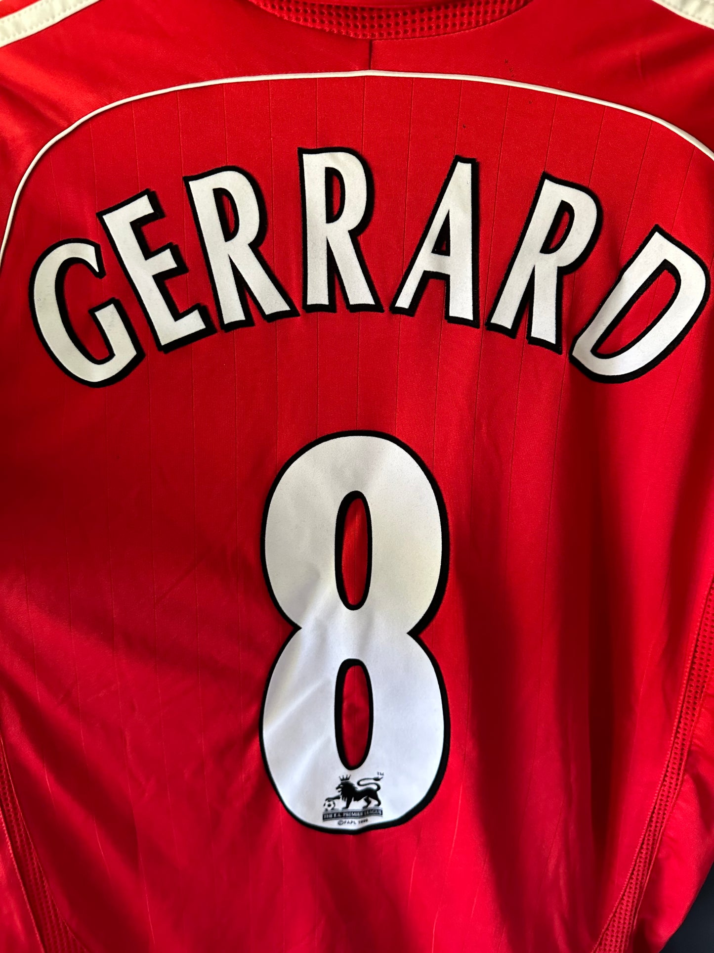 Liverpool home 2006/08 - gerrard