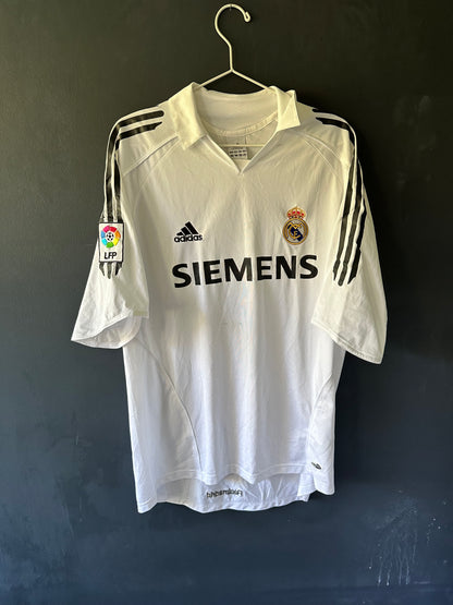 Real Madrid home 2005/06 - Ronaldo