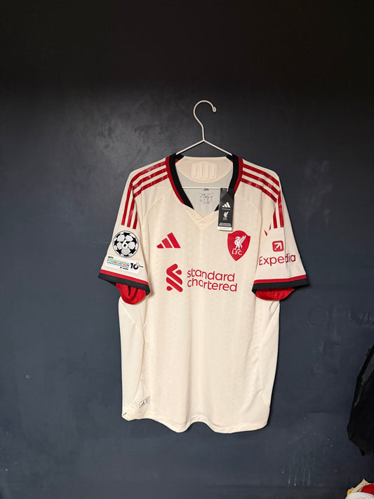 Liverpool away 2025/26 - Isak(player edition)