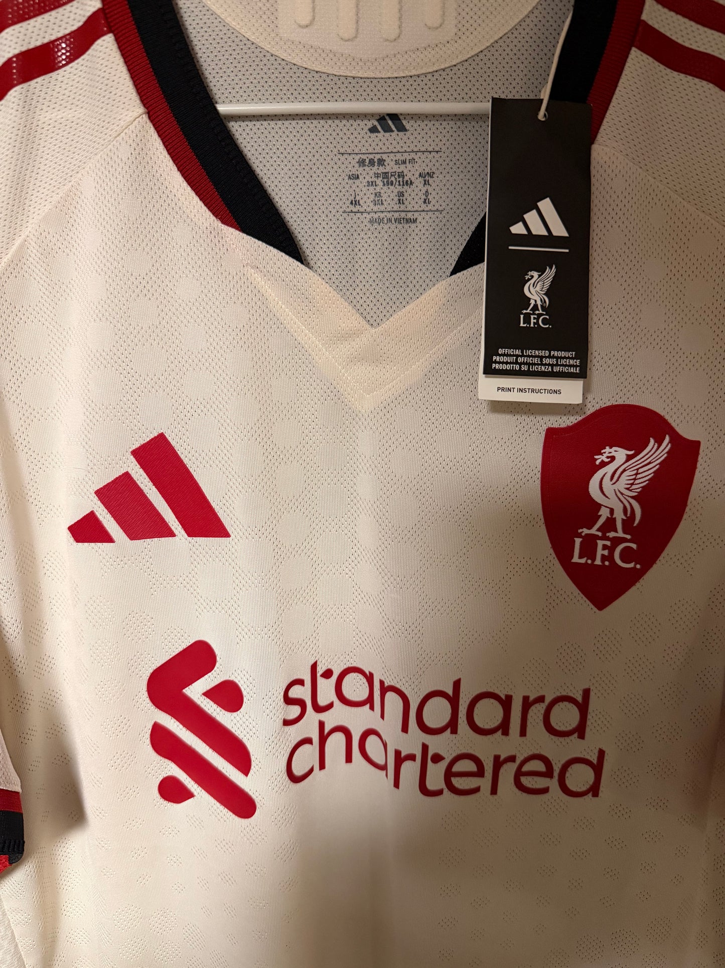 Liverpool away 2025/26 - Isak(player edition)