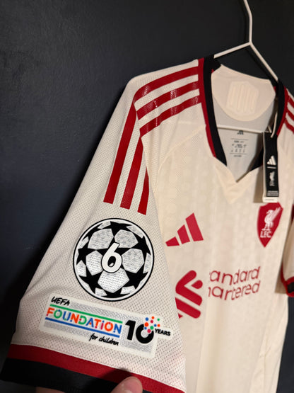 Liverpool away 2025/26 - Isak(player edition)