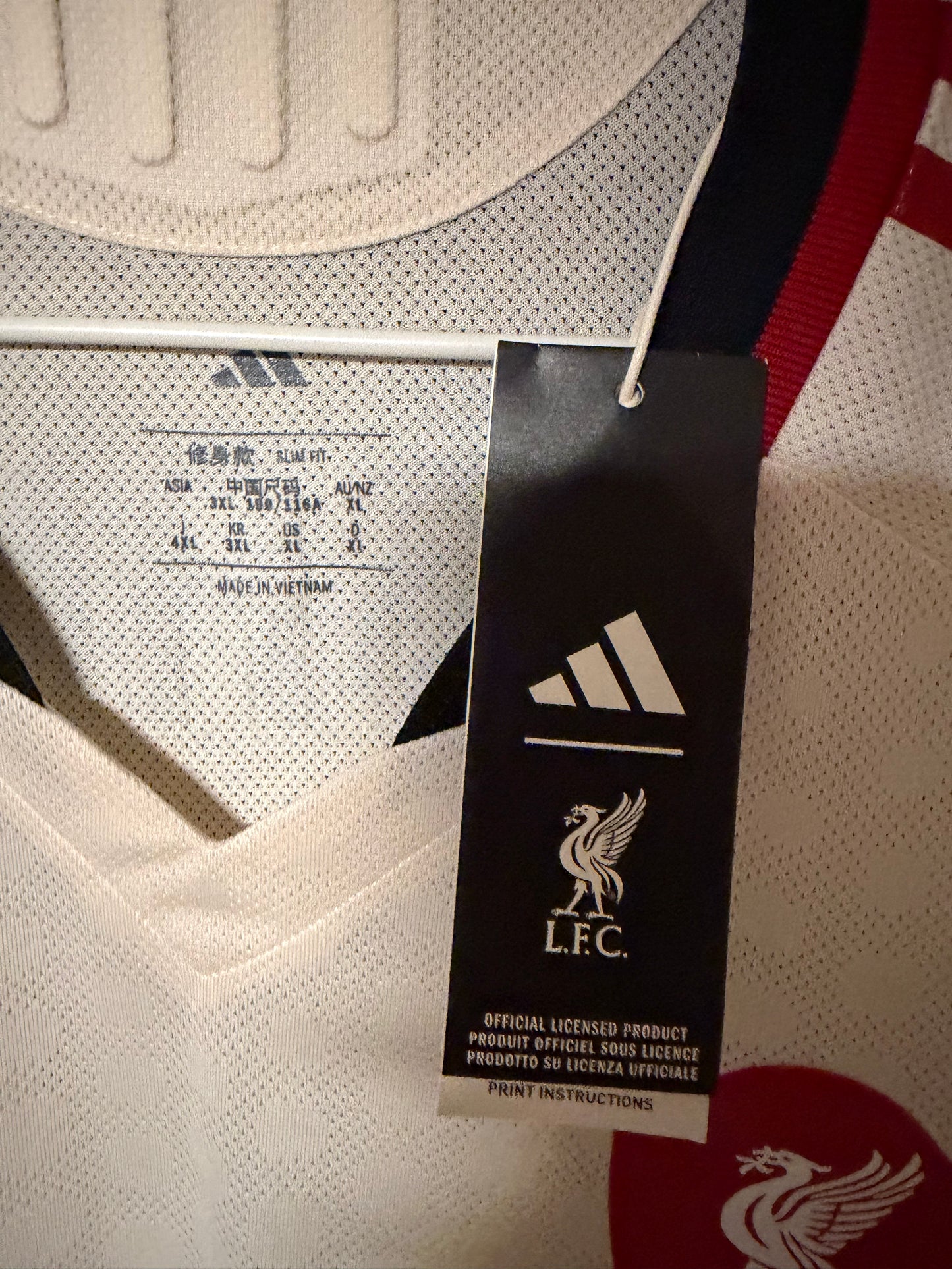 Liverpool away 2025/26 - Isak(player edition)