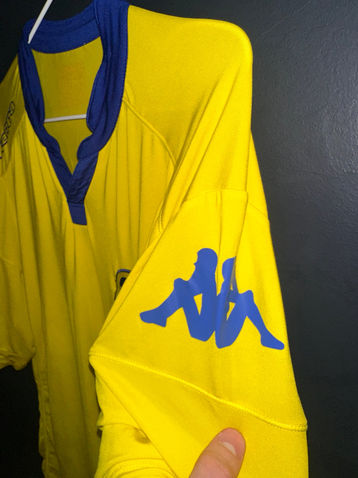 Leeds home 2015/16 - Phillips