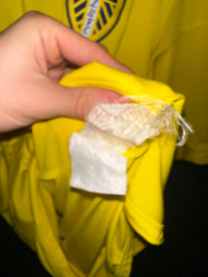 Leeds home 2015/16 - Phillips